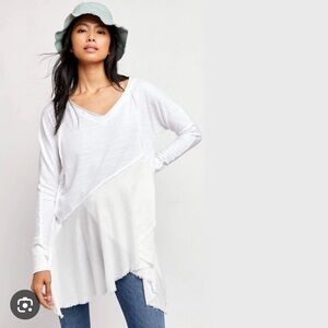 Free People We The Free Comin In Hot Tunic Knit Top White Medium M NWT New